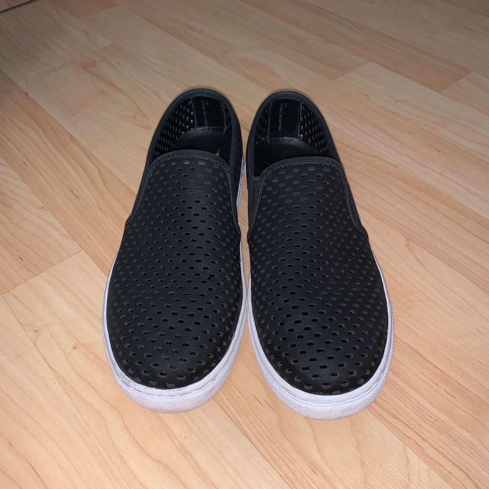 Steve Madden slip on sneakers